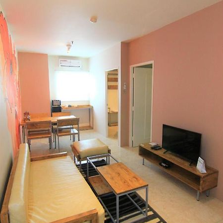 Queen Victoria Apartment Batam ภายนอก รูปภาพ