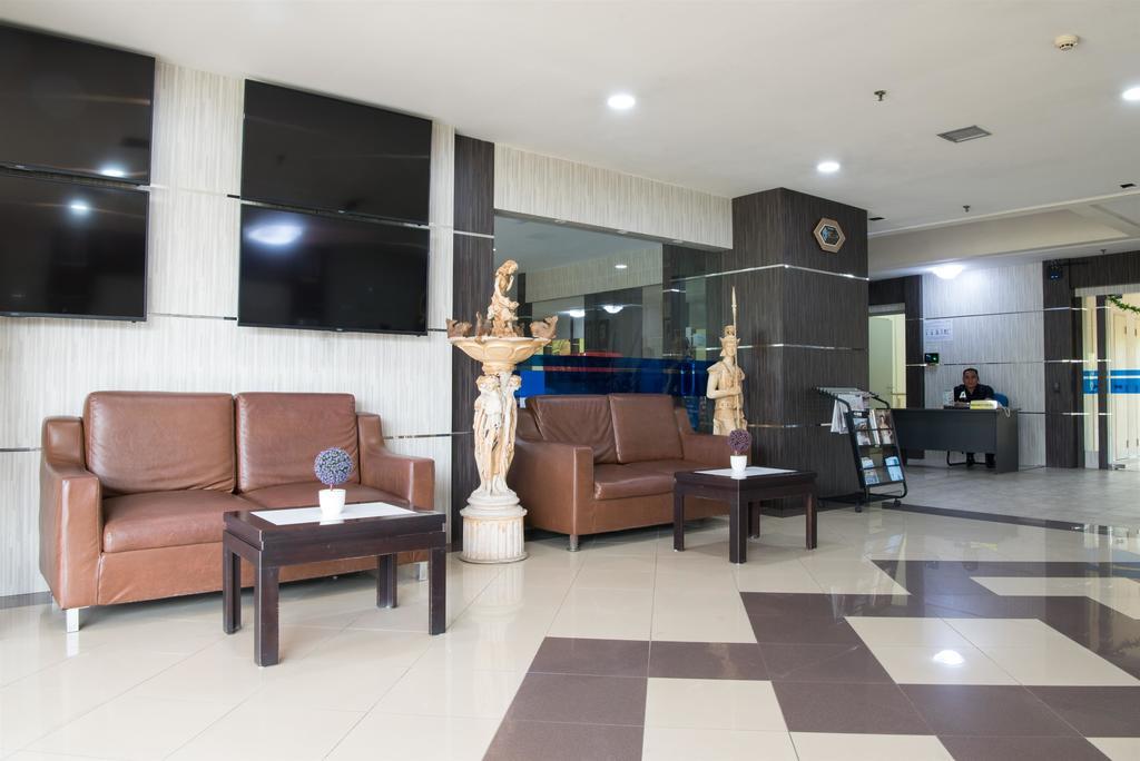 Queen Victoria Apartment Batam ภายนอก รูปภาพ