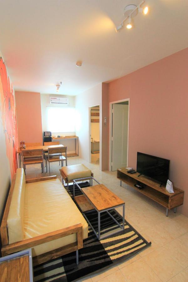 Queen Victoria Apartment Batam ภายนอก รูปภาพ