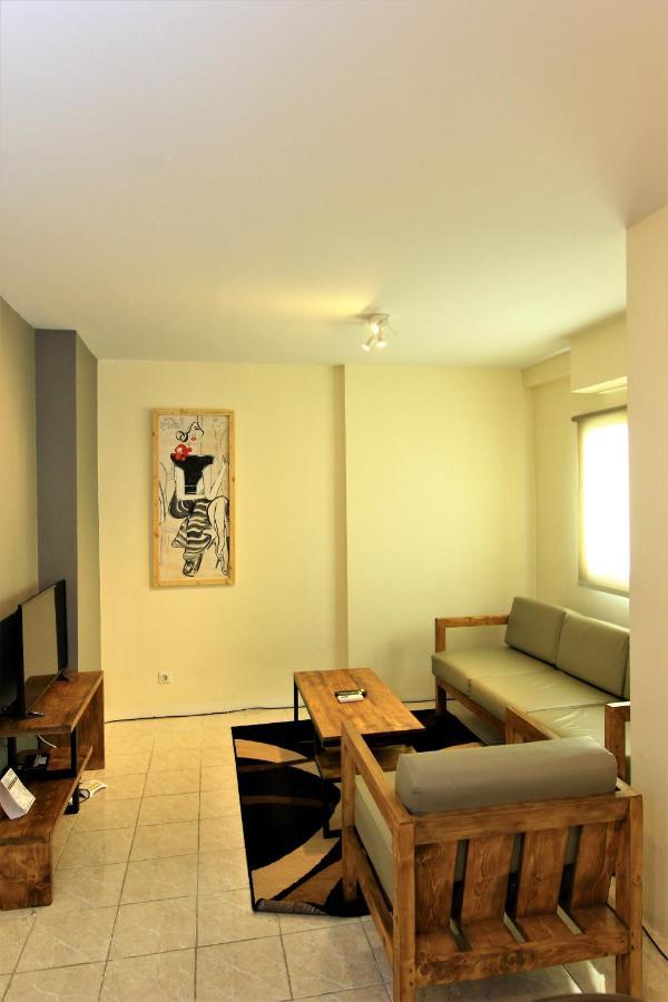 Queen Victoria Apartment Batam ภายนอก รูปภาพ